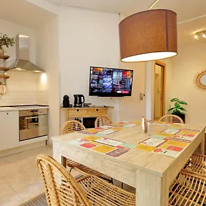 Apartment Piazza Di Spagna Domus